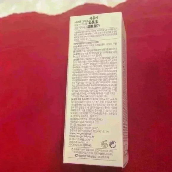 NeoGen Firming Serum with 10% Phyto-Retinol - Picture 2 of 4